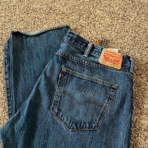 Levi’s 501 size 42